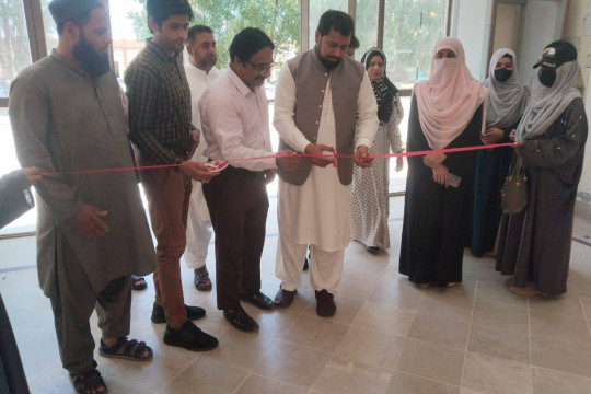 The faculty of Education and students extended a warm welcome to the Director Campus.