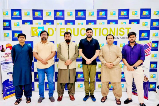 Visit of D'Educationest "study abroad".